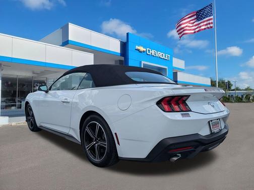 Oxford White 2025 Ford Mustang EcoBoost Premium