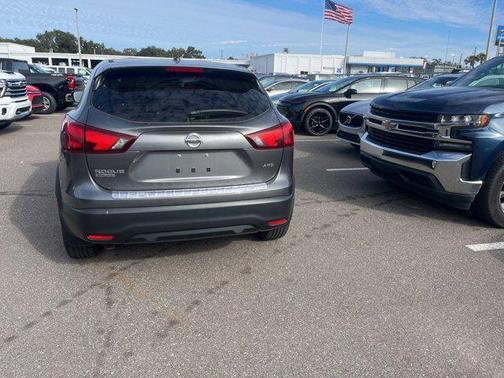 2017 Nissan Rogue Sport S