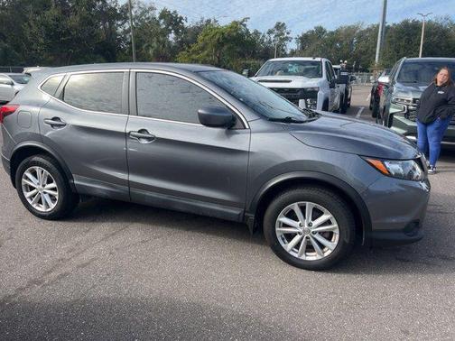 2017 Nissan Rogue Sport S