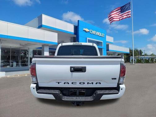 Ice Cap 2023 Toyota Tacoma TRD Sport