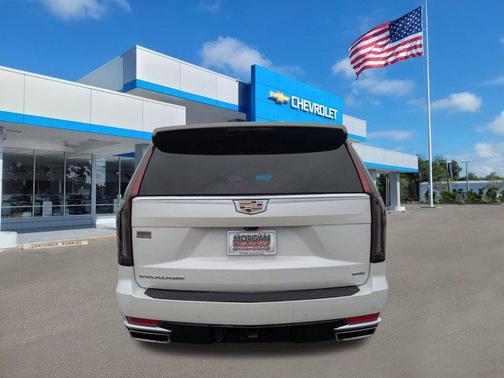 2023 Cadillac Escalade Premium Luxury