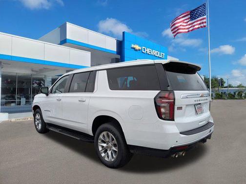 2023 Chevrolet Suburban Premier