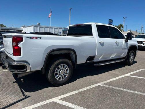 Summit White 2025 Chevrolet Silverado 2500 LT