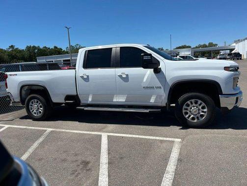 Summit White 2025 Chevrolet Silverado 2500 LT