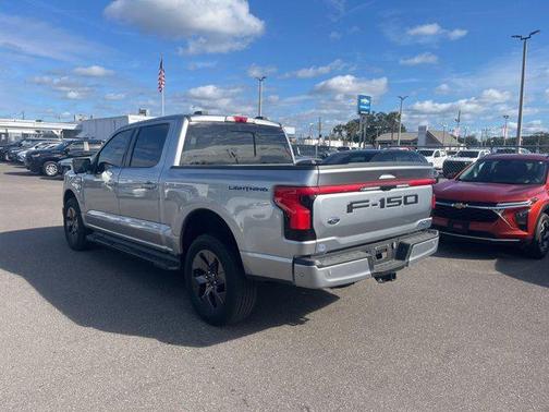 2023 Ford F-150 Lightning LARIAT