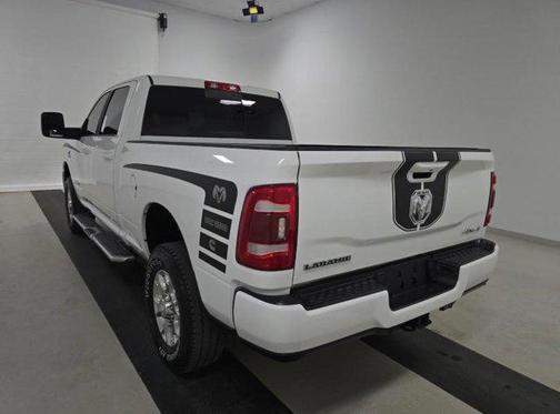 2024 RAM 2500 Laramie Crew Cab 4x4 6'4' Box