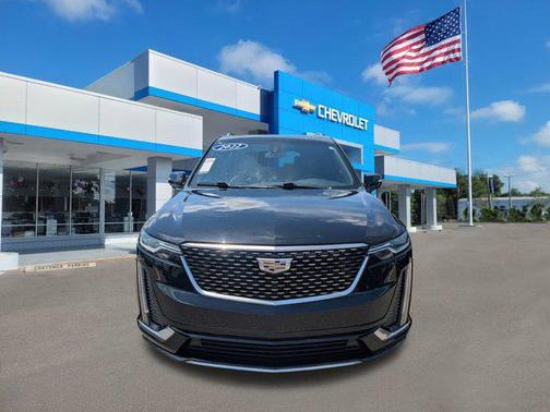 2022 Cadillac XT6 Luxury FWD