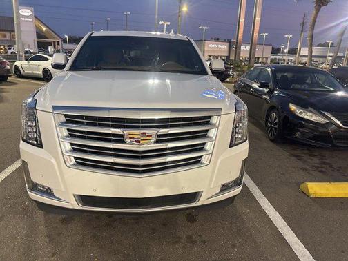 2017 Cadillac Escalade Platinum