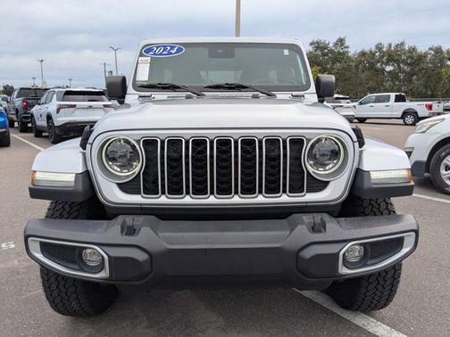 2024 Jeep Wrangler 4-Door Sahara 4x4