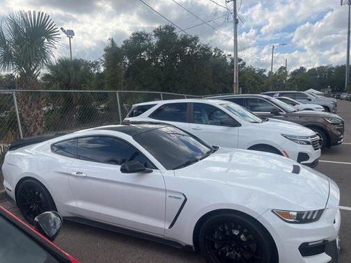 2018 Ford Shelby GT350 Base