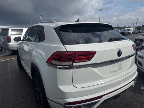 2021 Volkswagen Atlas Cross Sport 3.6L V6 SE w/Technology R-Line