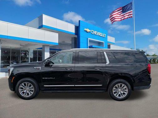 Onyx Black 2025 GMC Yukon XL Denali