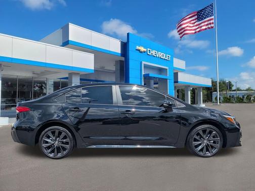 Midnight Black Metallic 2025 Toyota Corolla SE
