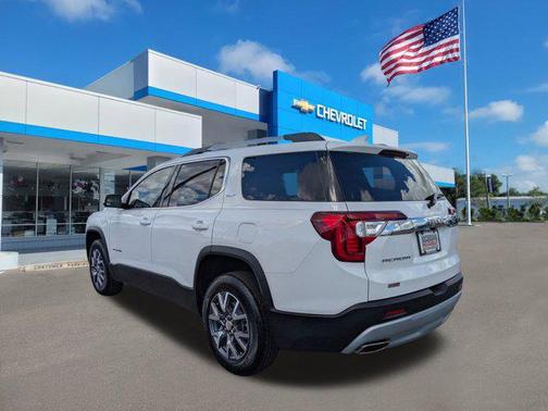 2023 GMC Acadia FWD SLT
