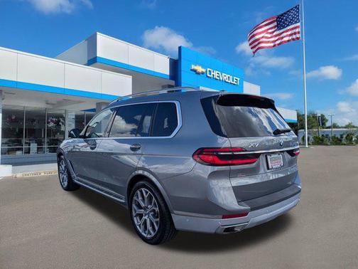 2024 BMW X7 xDrive40i