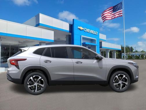 Sterling Gray Metallic 2026 Chevrolet Trax FWD 1RS