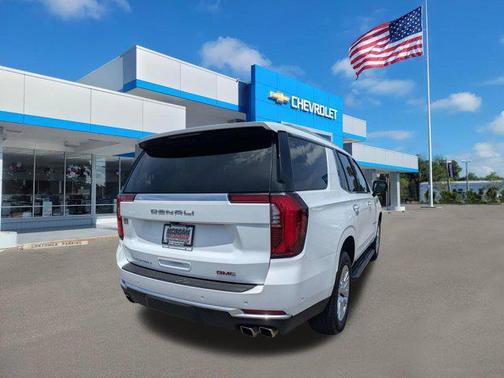Summit White 2025 GMC Yukon Denali