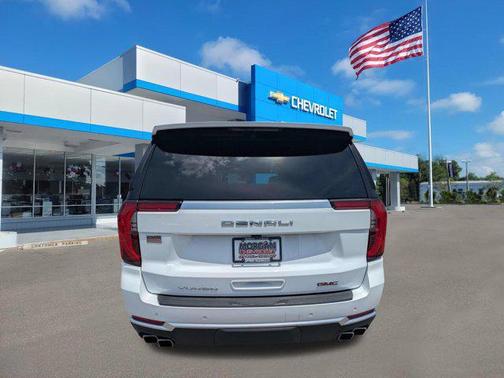 Summit White 2025 GMC Yukon Denali