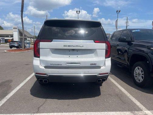 Summit White 2025 GMC Yukon Denali
