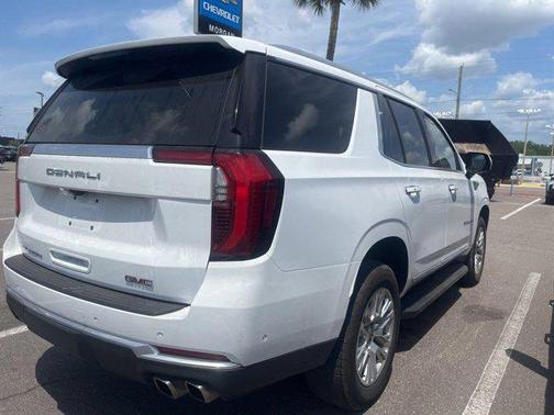 Summit White 2025 GMC Yukon Denali