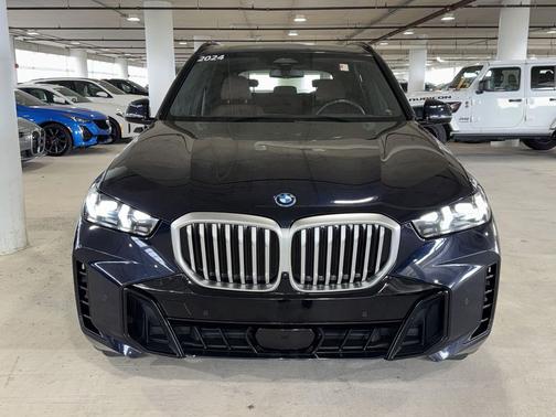 Carbon Black Metallic 2024 BMW X5 PHEV xDrive50e