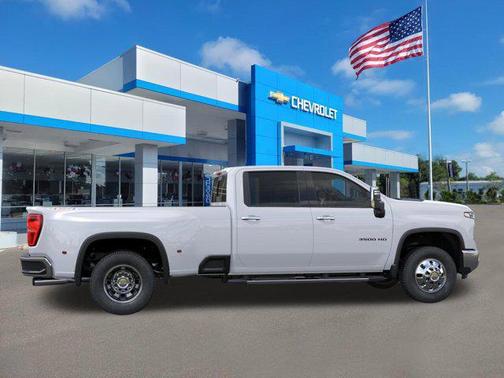 Summit White 2026 Chevrolet Silverado 3500 LTZ