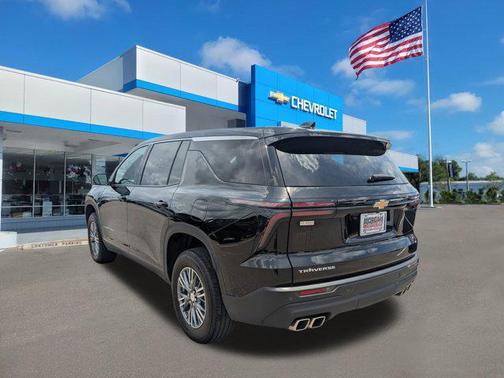 2024 Chevrolet Traverse LS