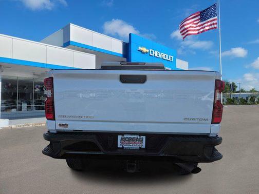 2024 Chevrolet Silverado 2500 Custom