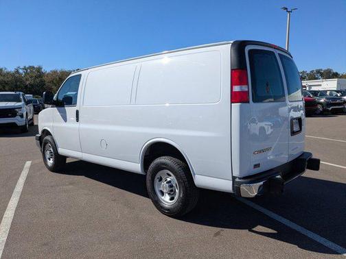 2024 Chevrolet Express 2500 RWD 2500 Regular Wheelbase WT