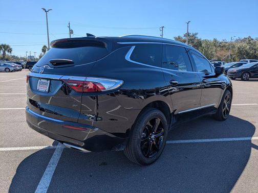2023 Buick Enclave Essence FWD