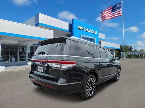 2022 Lincoln Navigator Black Label
