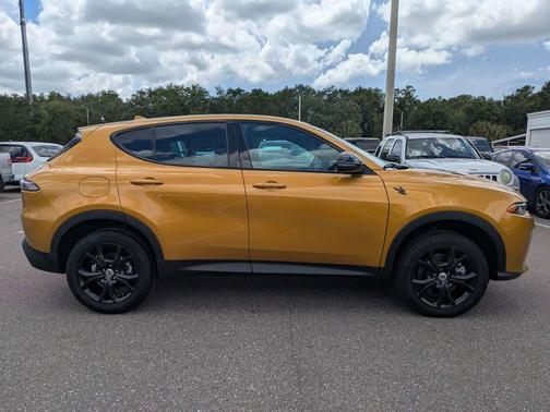 Acapulco Gold 2023 Dodge Hornet GT Plus AWD