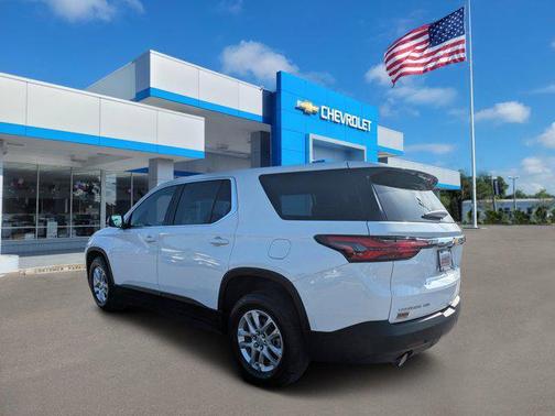 2023 Chevrolet Traverse LS