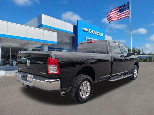 2024 RAM 3500 Big Horn Crew Cab 4x4 8' Box