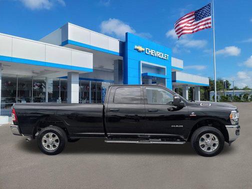 2024 RAM 3500 Big Horn Crew Cab 4x4 8' Box