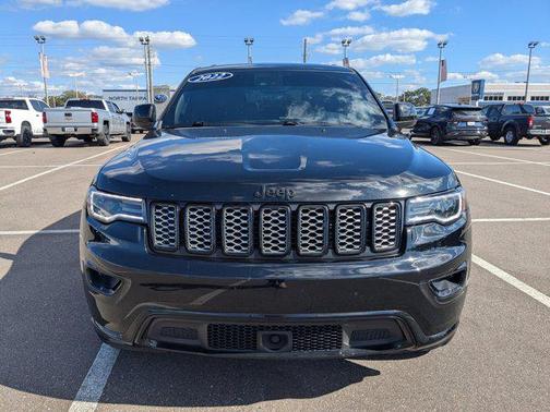 2022 Jeep Grand Cherokee Laredo