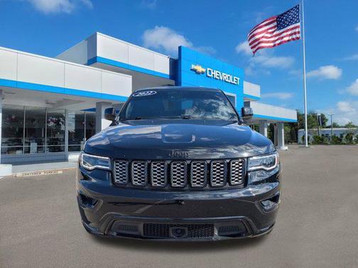 2022 Jeep Grand Cherokee Laredo