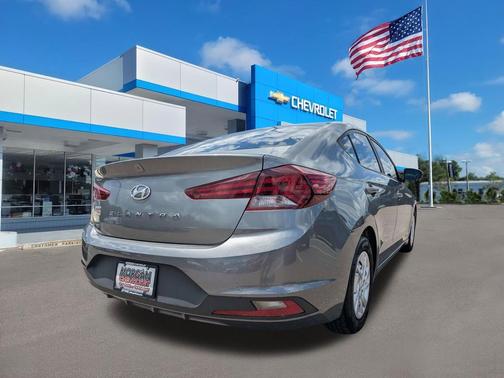 Machine Gray 2019 Hyundai ELANTRA SE