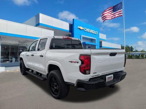 2024 Chevrolet Colorado WT