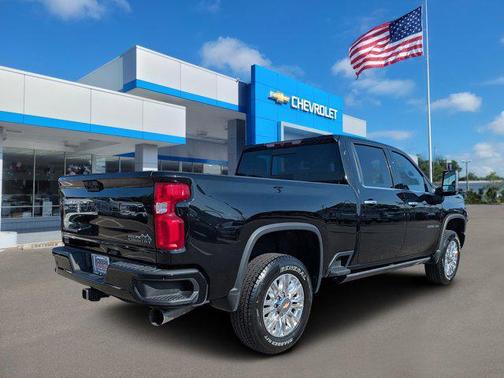 2022 Chevrolet Silverado 2500 High Country