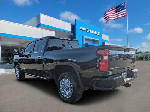 2022 Chevrolet Silverado 2500 High Country