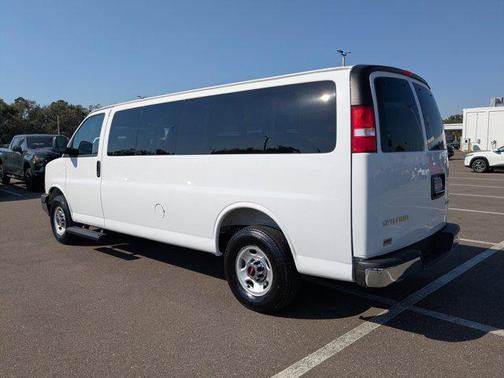 2025 GMC Savana 3500 RWD 3500 Extended Wheelbase LT