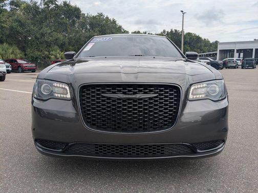 2023 Chrysler 300 Touring