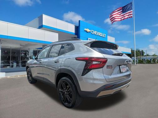 Sterling Gray Metallic 2025 Chevrolet Trax FWD ACTIV