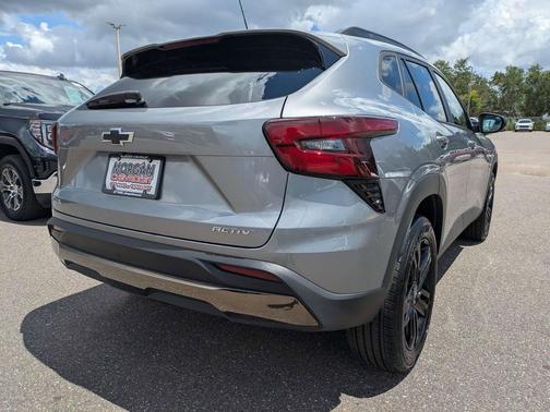 Sterling Gray Metallic 2025 Chevrolet Trax FWD ACTIV
