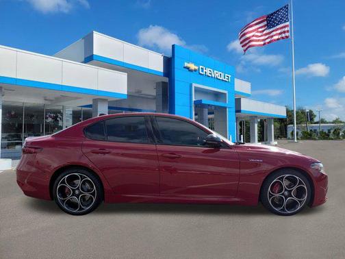 2022 Alfa Romeo Giulia Ti