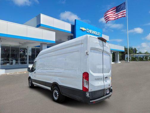 2022 Ford Transit-250 Base
