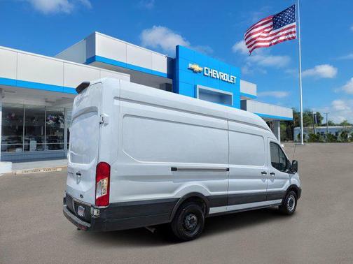2022 Ford Transit-250 Base