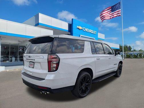 2023 Chevrolet Suburban 4WD High Country