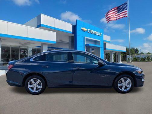 2022 Chevrolet Malibu FWD LT